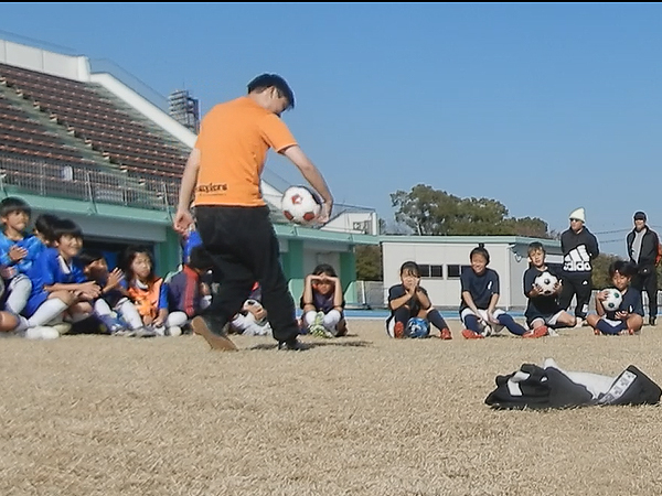 鈴鹿サッカーフェスティバル2025　リフティングパフォーマンス2
